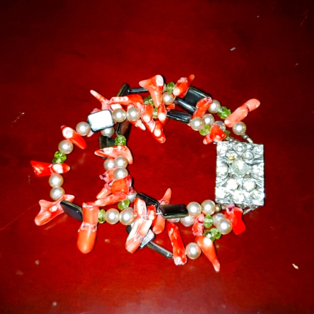 Red coral bracelet